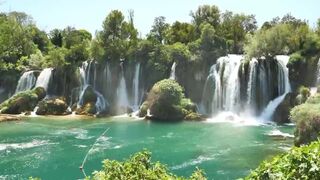 Потрясающая дикая природа (8K Ultra HD) -Спокойный пейзажный фильм с захватывающим саундтреком