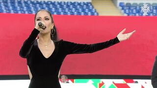 Ana Moura canta o Hino Nacional